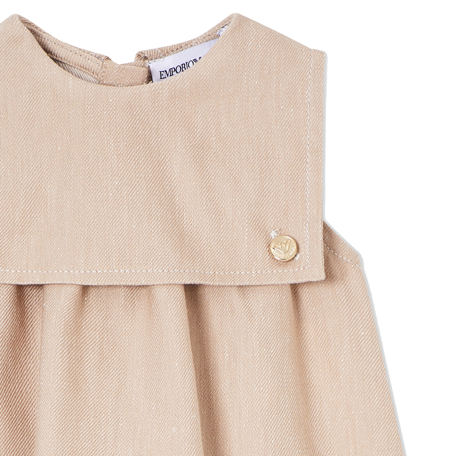 EG000685AF20957_U6151